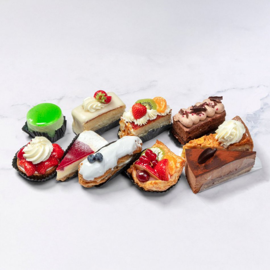 Gesorteerd Gebak (10 stuks) – Mix van Klassieke & Luxe Gebakjes