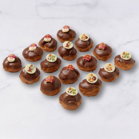 Sinterklaas slagroom soesjes 16 stuks